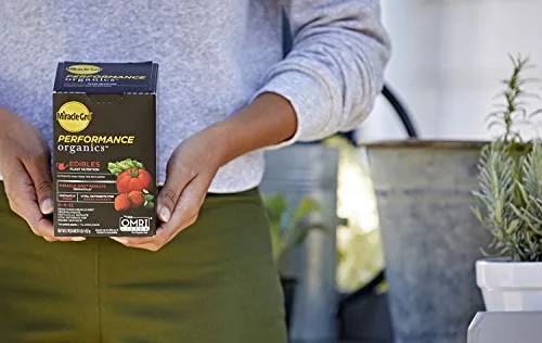 Miracle-Gro Performance Organics Edibles Plant Nutrition - Organic Plant Food Feeds Instantly, for Tomatoes, Vegetables, Herbs and Fruits, Promotes a Bountiful Harvest, 1 lb.
