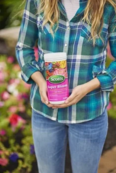 Scotts Super Bloom Review: The Ultimate Fertilizer for Outdoor Flowers Performance