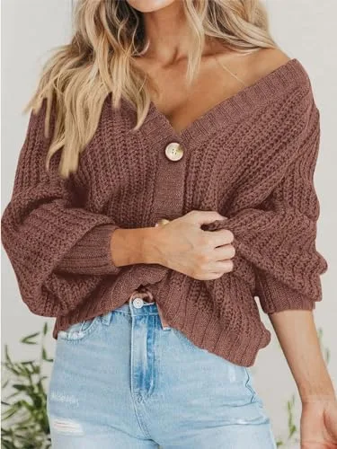 Cardigan Fabric Texture Detail